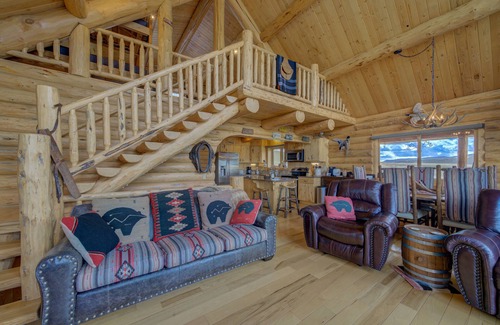 Cameron Casa | True Montana Log Cabin, Great Hunting/Private Madison River Fishing 3+2.5/YNP