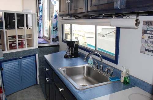 Fort Pierce Alquiler De Eote | True on the water FL vacation! Extra's included! Fun marina with a lot to do!