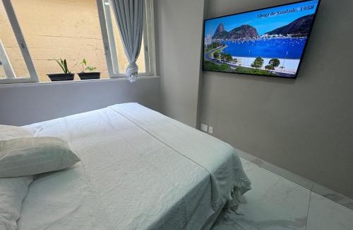 Copacabana Apartamento | True Rio - Design Loft Near Copacabana Palace Hotel and Copacabana Beach