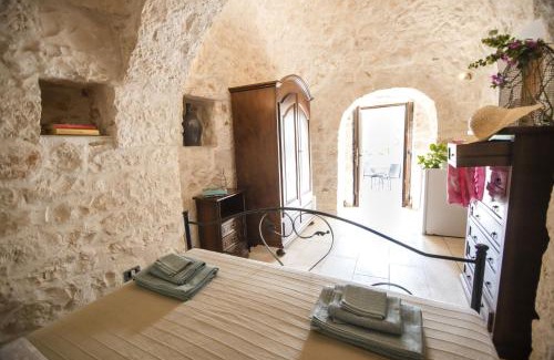 San Michele Salentino Casa | Trulletto Corte degli Ulivi