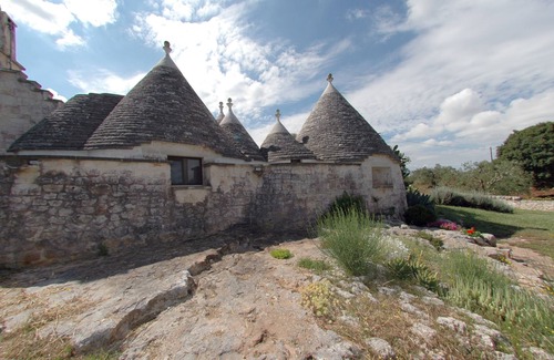 Specchiaruzzo Casa | Trulli El búho - El algarrobo