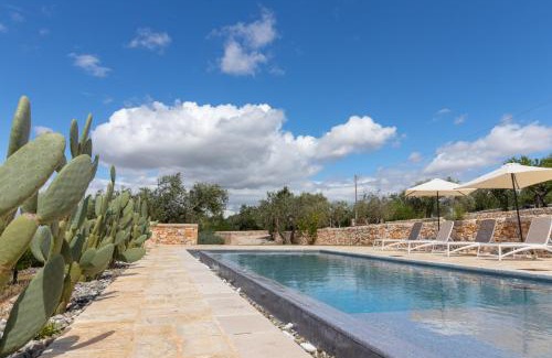 Putignano Villa | Trulli Tower