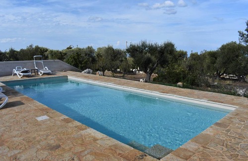 Ostuni Cabaña | 3723 Trullo Bello Sguardo by BarbarHouse