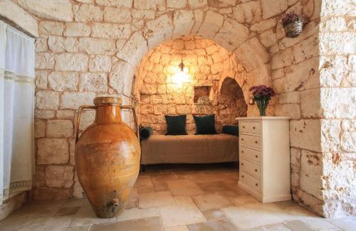 San Michele Salentino Casa | trullo degli ulivi con piscina e vasca per bambini