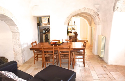Ostuni Casa | Hermoso Trullo, vistas panorámicas excepcionales, piscina infinita impresionante, WiFi