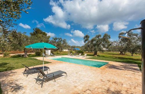 San Michele Salentino Villa | Trullo Melograno by Perle di Puglia