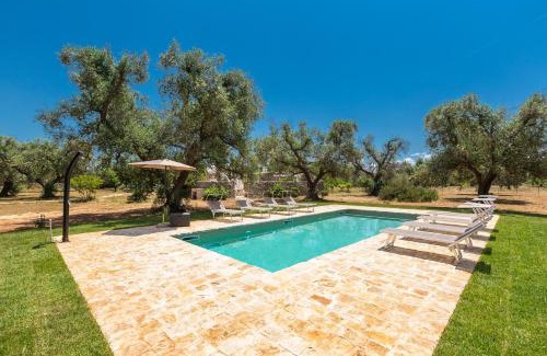 San Michele Salentino Villa | Trullo Palma by Perle di Puglia