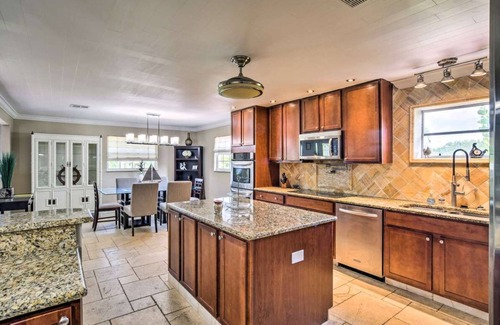 Bonita Springs Casa | ¡Verdaderamente uno de una finca amable!