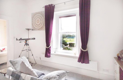Trafford Casa | Truly stunning large house in a central location