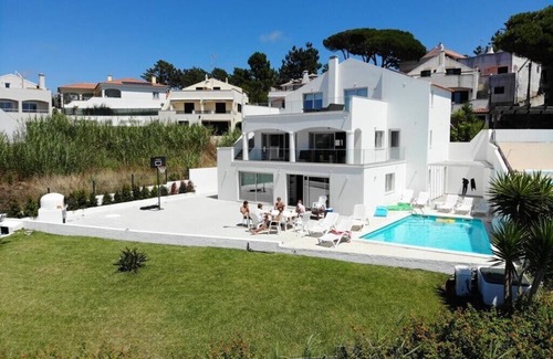 Caldas da Rainha Casa | truly the most spectacular view in the entire area, golf water sports , surfing