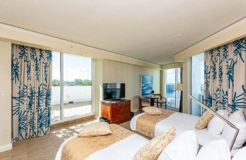 Sunny Isles Beach Apartamento | Trump International Studio Ocean & Bay View with Terrace