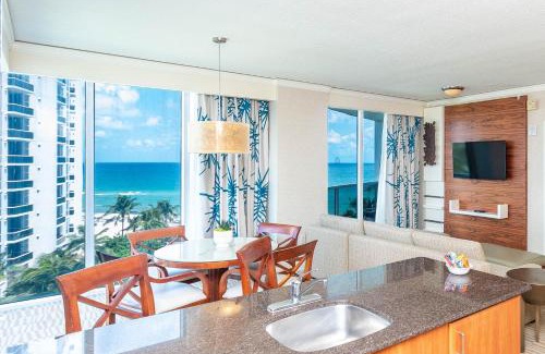 Sunny Isles Beach Apartamento | TRUMP INTL 2 BEDROOM APARTMENT 1600 Sqf Ocean and Bay View