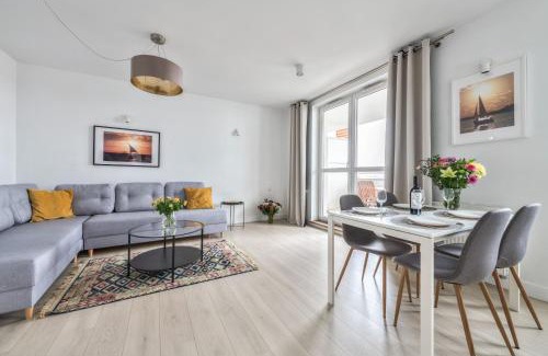 Przymorze Apartamento | Trzy Żagle with City View by NorthSide Apartments