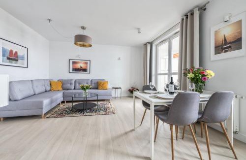 Przymorze Apartamento | Trzy Żagle with City View by NorthSide Apartments