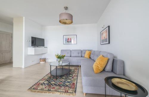 Przymorze Apartamento | Trzy Żagle with City View by NorthSide Apartments
