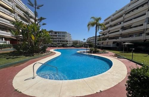 Guadalmina Apartamento | Tu descanso en Marbella, relax, golf y playa