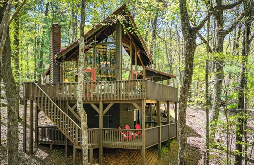 Walnut Mountain Cabina | Tucked Away - 3 BR, 2 BA, Tree Top Chalet