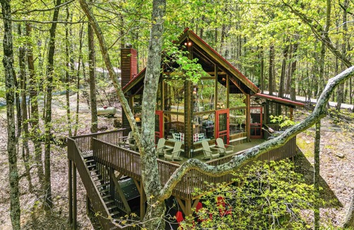 Walnut Mountain Cabina | Tucked Away - 3 BR, 2 BA, Tree Top Chalet
