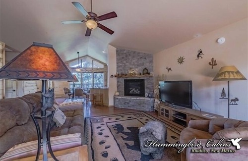 Ruidoso Cabina | Tucked Away: "Hidden gem in the forest" With hot tub.
