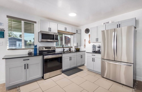 Tucson Casa | Tucson Gem - Serene 2 BR/1BA Home with All Comforts;