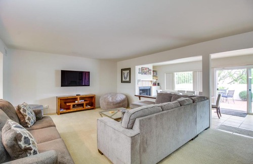 Northridge Estates Casa | Tucson Townhome with Shared Pool in 55 and Community!