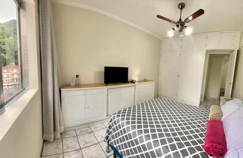 Pitangueiras Apartamento | Tudo a pé sem stress, praia, comida e Shopping