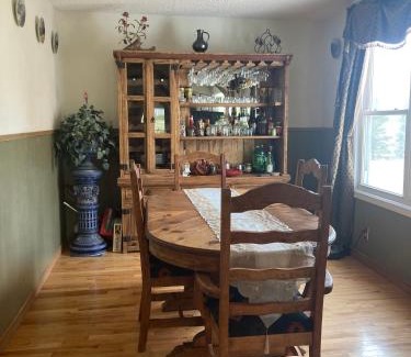 Cochrane Casa | Tudor House Bed and Breakfast