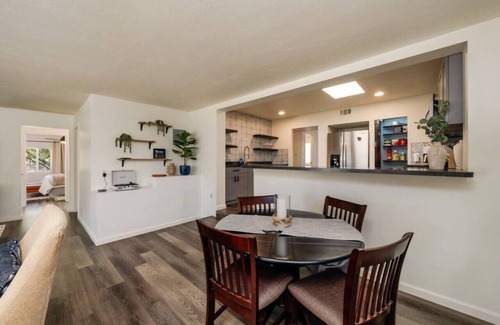 Tucson Casa | Tudor (Joel) -------