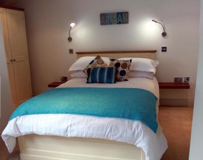 Jameston Hotel | Tudor Lodge Bed & Breakfast