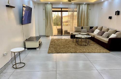 Ras Makamaiwe Casa | Tudor Nora apartments
