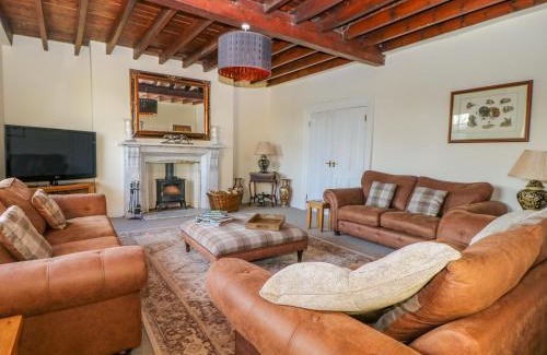 Scawton Casa | Tuft House