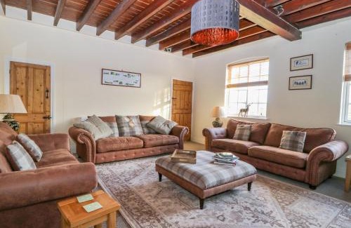 Scawton Casa | Tuft House