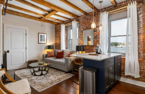 Portsmouth Apartamento | Tugboat Vista 2 Bedroom Downtown Portsmouth