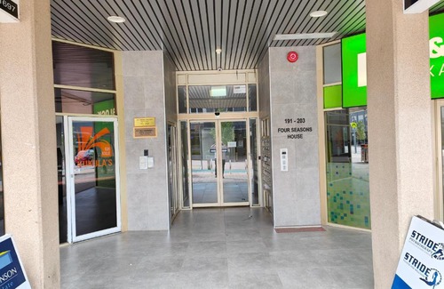 Greenway Apartamento | Tuggeranong Short Stay #07C - Sleeps 6
