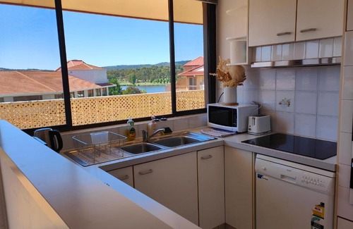 Greenway Apartamento | Tuggeranong Short Stay #07C - Sleeps 6