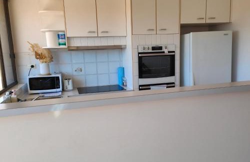 Greenway Apartamento | Tuggeranong Short Stay #07C - Sleeps 6