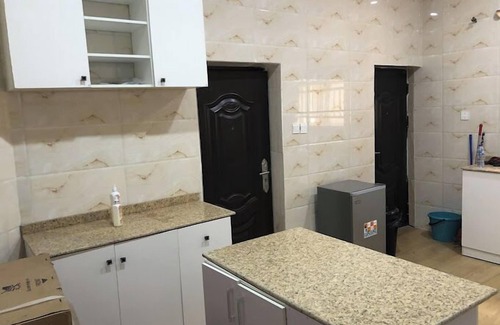 Kubwa Apartamento | Tugo Apartment