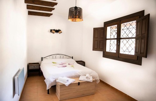 Carataunas Apartamento | tuGuest Carataunas Apartment Alpujarra VI