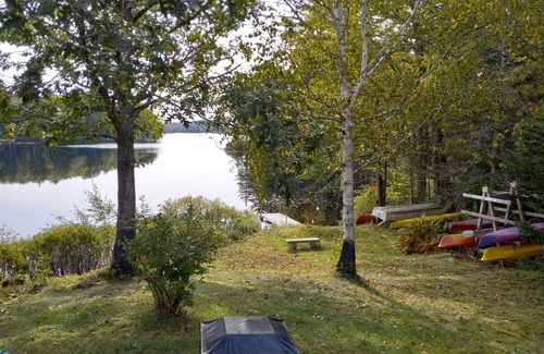 Gouldsboro Cabaña | 'Tugwassa' On Downeast Jones Pond- poet's cottage with wi-fi