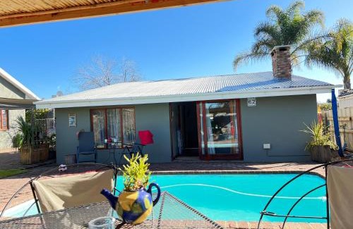 Oudtshoorn Apartamento | Tuinhuis