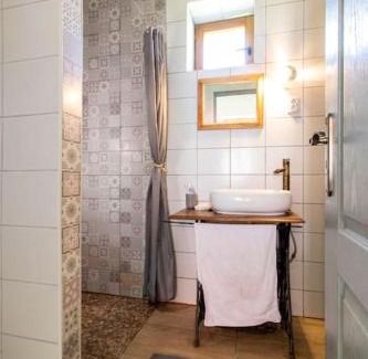 Sarud Apartamento | Tulipános Porta