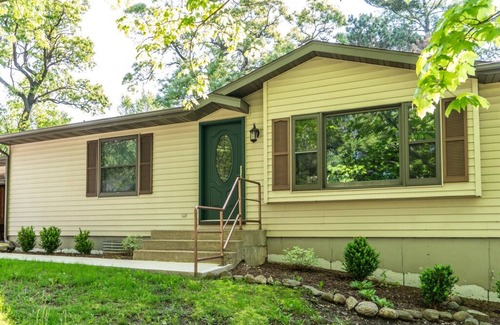 Como Casa | Tulip Hill – Peaceful 4 BDR on Lake Como, 10 Min to Lake Geneva!