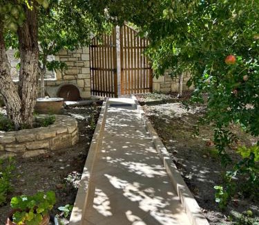 Gerakari Casa | Tulip House