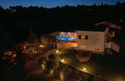 Poulades Villa | Tulip House Pool Villa in Corfu