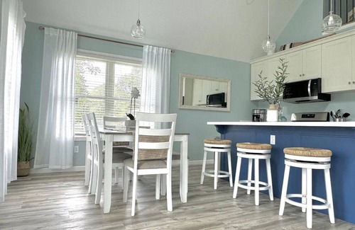 Lexington Casa | Tulip Shores