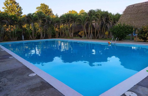Santa Ana Casa | Casa Tulipanes! With pool, 15 minutes from Flores