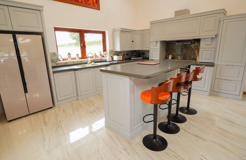 Hillsborough Casa | Casa-Villa-Baño con ducha-Vista al campo-Tullynore Villa