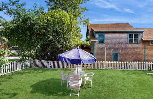 Oak Bluffs Casa | TumbleINN