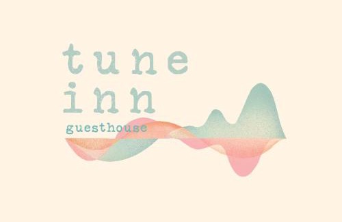Ipsos Casa | Tune Inn Activity Guesthouse- Over 24's
