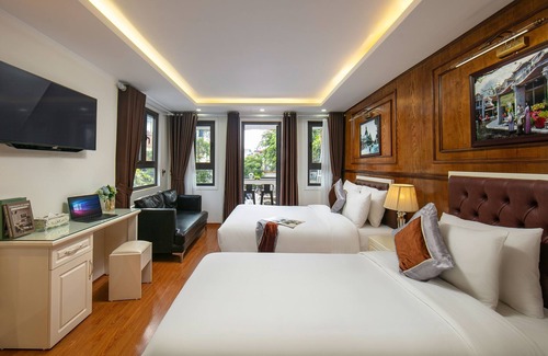 Hang Buom Hotel | Tunger Grand Hotel